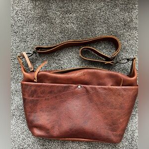 Love41 Large London Sling